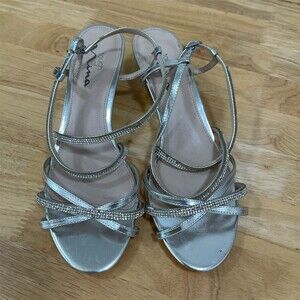 Touch of Nina Wedge Sandals Womens Size 9 Silver Rhinestone Strappy Open